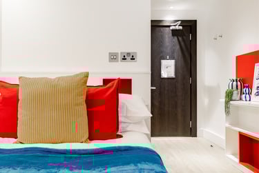 Premium En Suite - Image 3